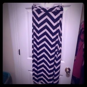 Black/White Zig-Zag Skirt